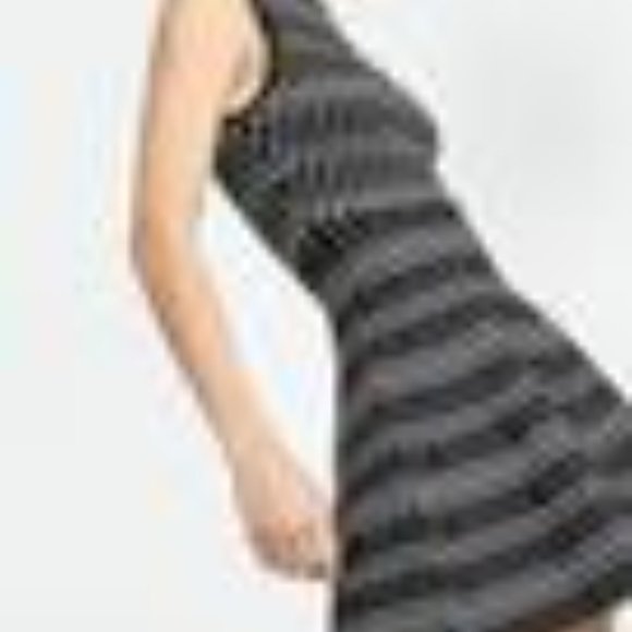 Zara Black and White Fit Flare Sleeveless Dress - Picture 3 of 5